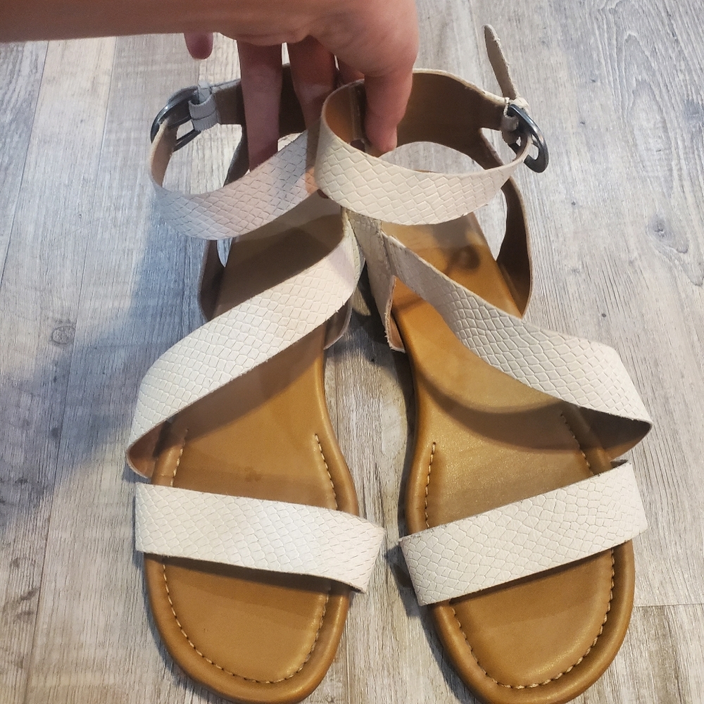 Franco Sarto size 10 womens sandals